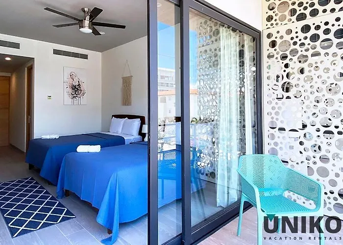1 Block To The 2br 6pax Rooftop Pool King Bed Apartment Playa del Carmen