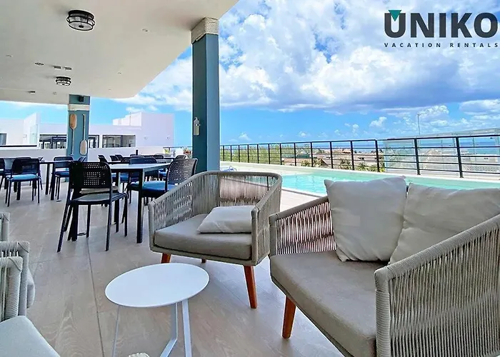 1 Block To The 2br 6pax Rooftop Pool King Bed *